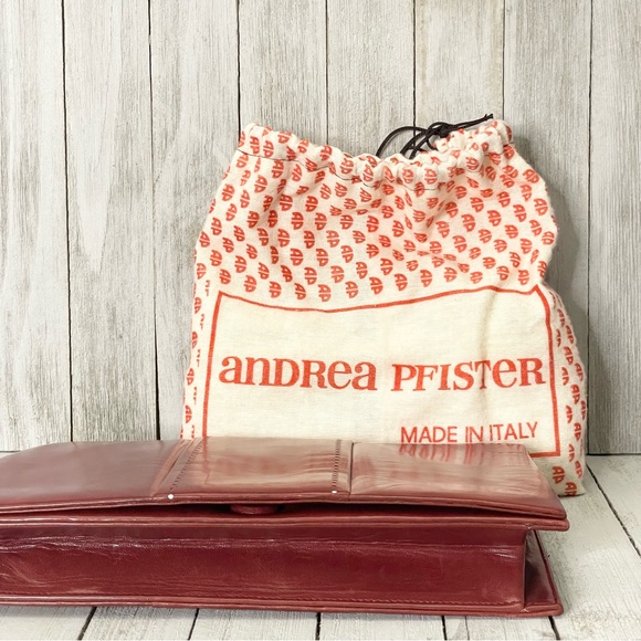 ANDREA PFISTER Italian Leather Convertible Crossbody Clutch - Picture 9 of 9